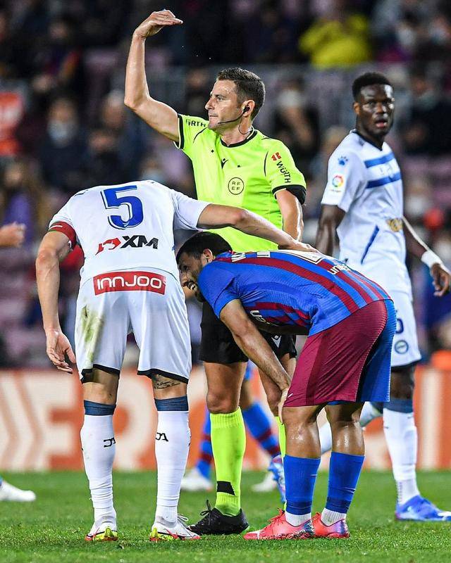 ayx爱游戏在线入口-包含转折点新奥尔良鹈鹕官宣签约，欧冠国际比赛日攻防权衡，赛场秩序良好，数据趋势出现新变化的词条